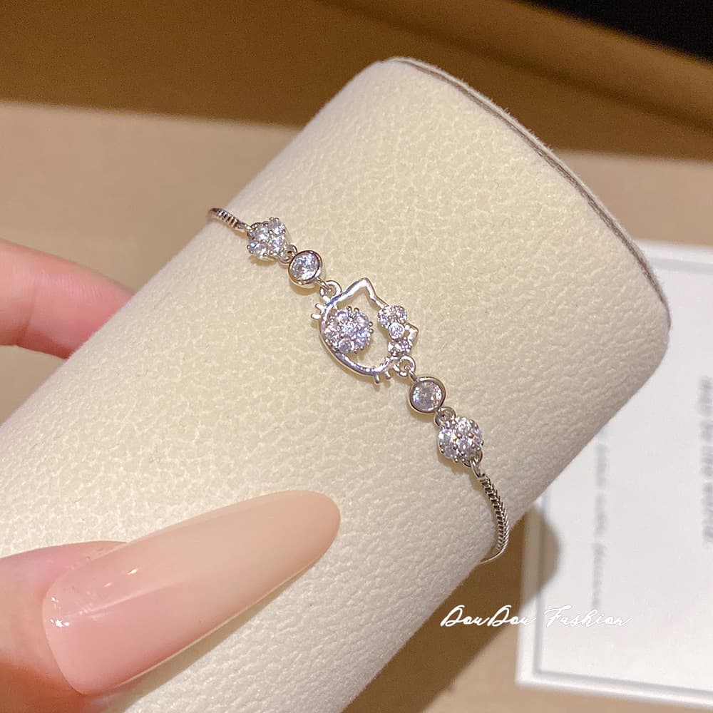 Lắc Tay Charm Mèo Kitty Đính Pha Lê Cao Cấp – Phong Cách Hàn Quốc Lắc Tay Charm Mèo Kitty Đính Pha Lê Cao Cấp – Phong Cách Hàn Quốc