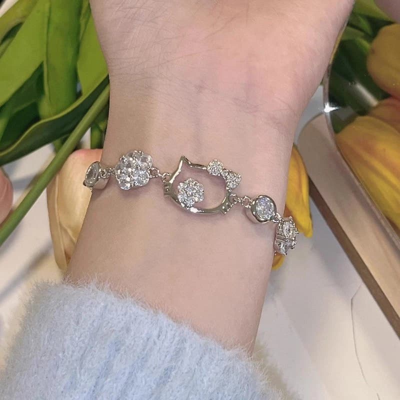 Lắc Tay Charm Mèo Kitty Đính Pha Lê Cao Cấp – Phong Cách Hàn Quốc Lắc Tay Charm Mèo Kitty Đính Pha Lê Cao Cấp – Phong Cách Hàn Quốc