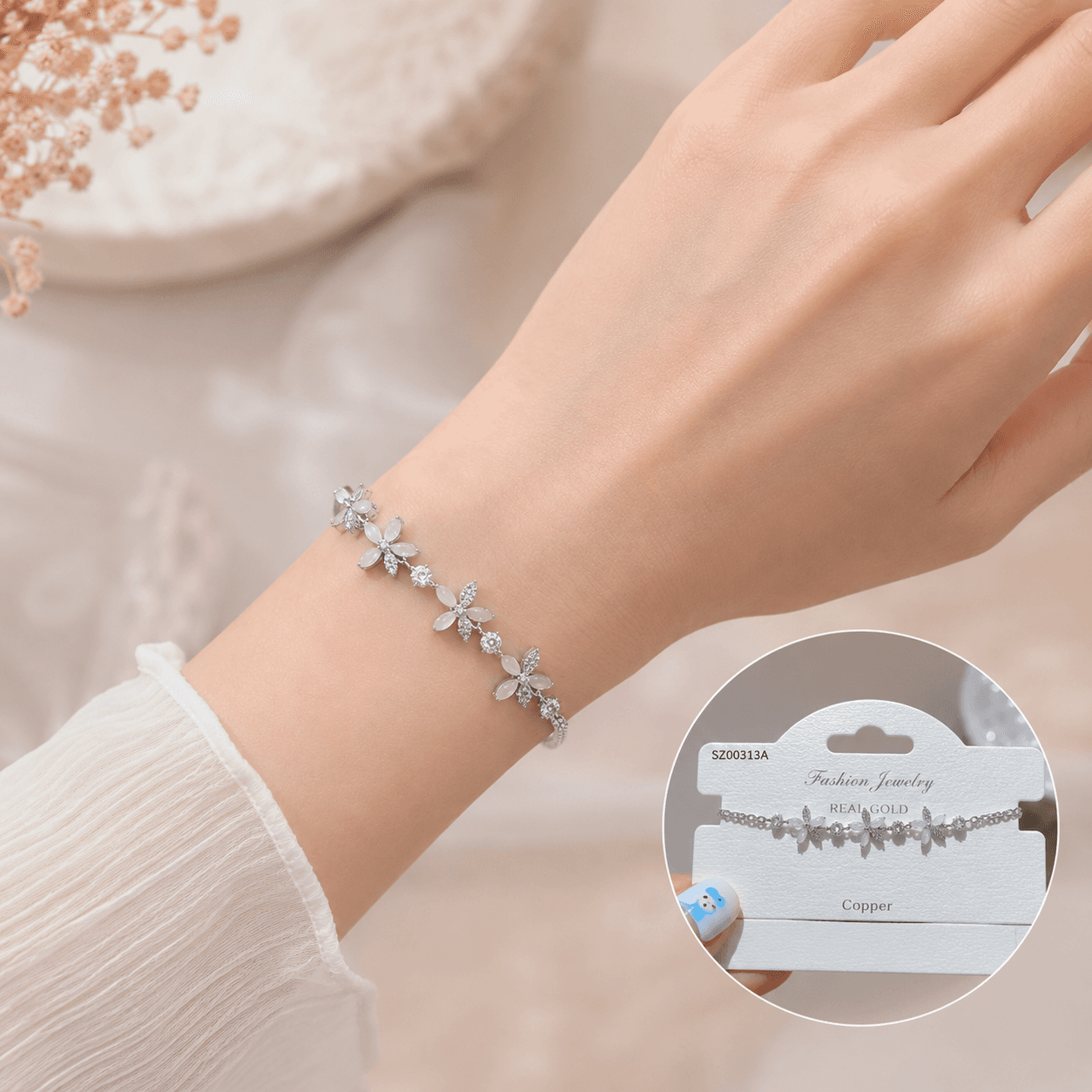 Lắc tay nữ đính đá thời trang phong cách, cá tính Lắc tay nữ đính đá thời trang phong cách, cá tính